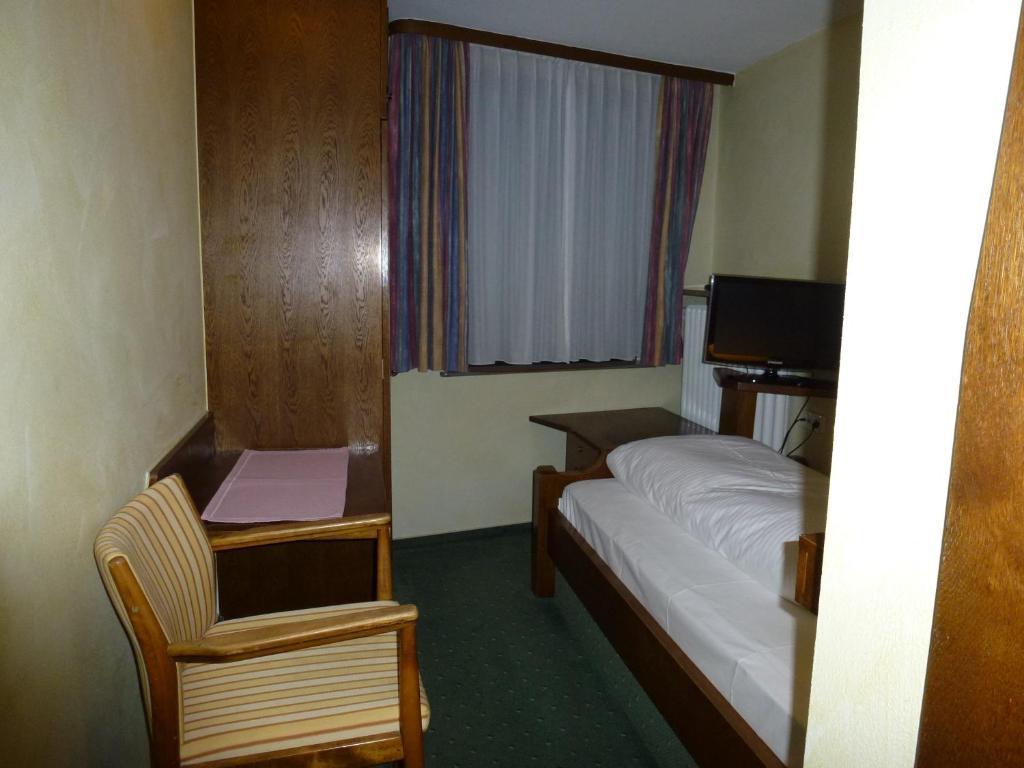 Gasthof Hotel Reif Königstein in der Oberpfalz Chambre photo